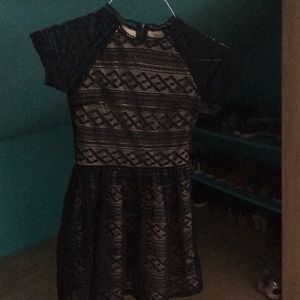 Black lace girls short sleeve dress